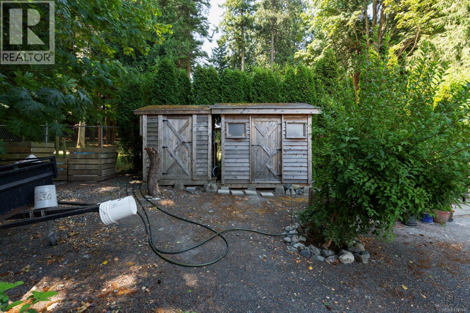  7012 Island View Place, Central Saanich