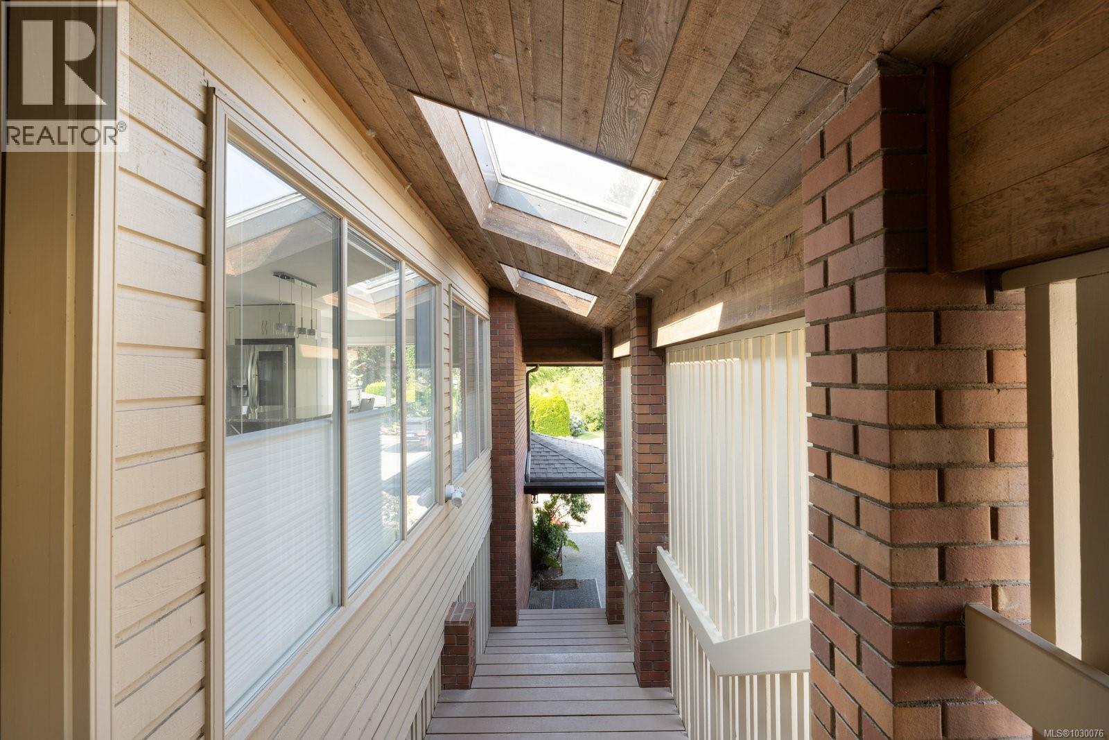 124 2345 Cedar Hill Cross Road, Oak Bay