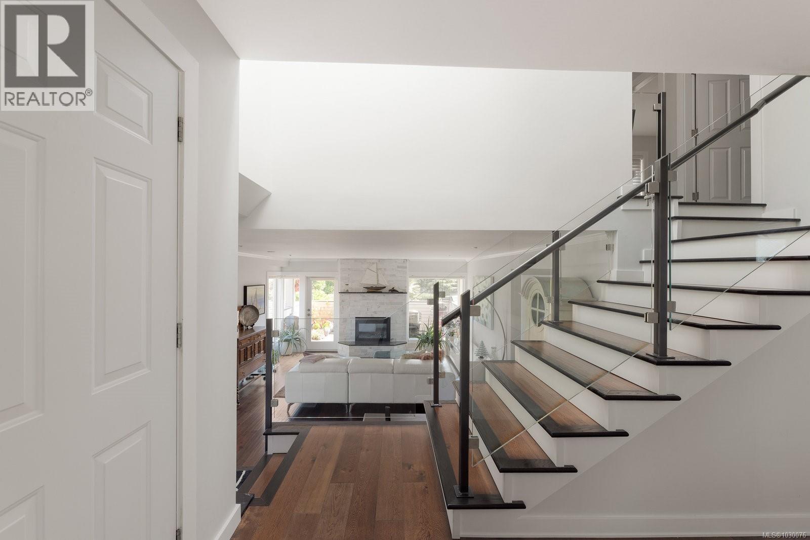 124 2345 Cedar Hill Cross Road, Oak Bay