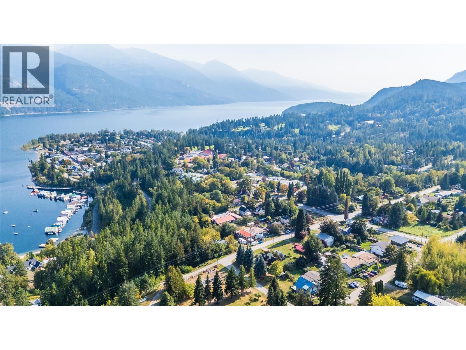  130 8th Street North, Kaslo