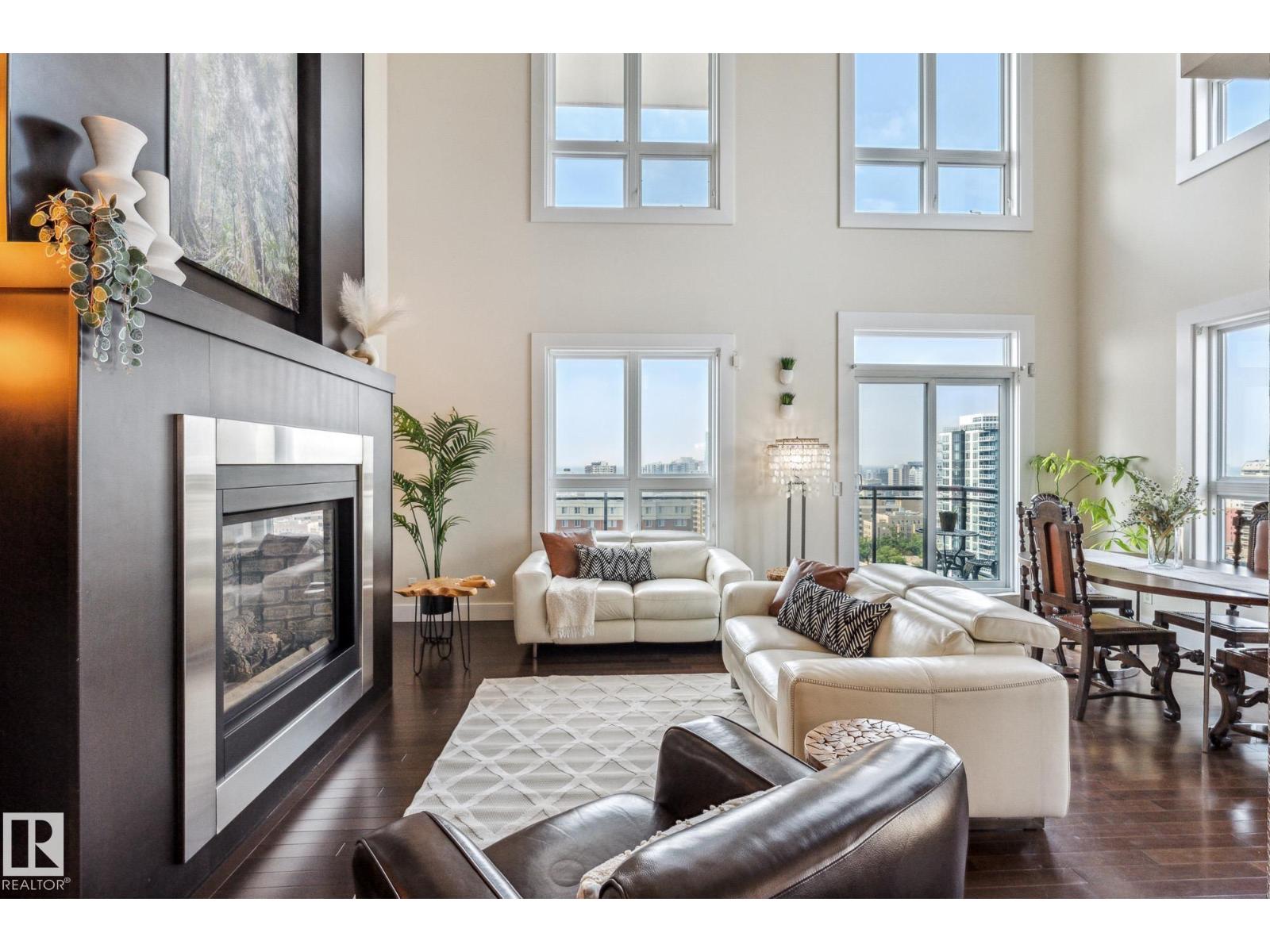 #PH04/1804 9939 109 ST NW - 10