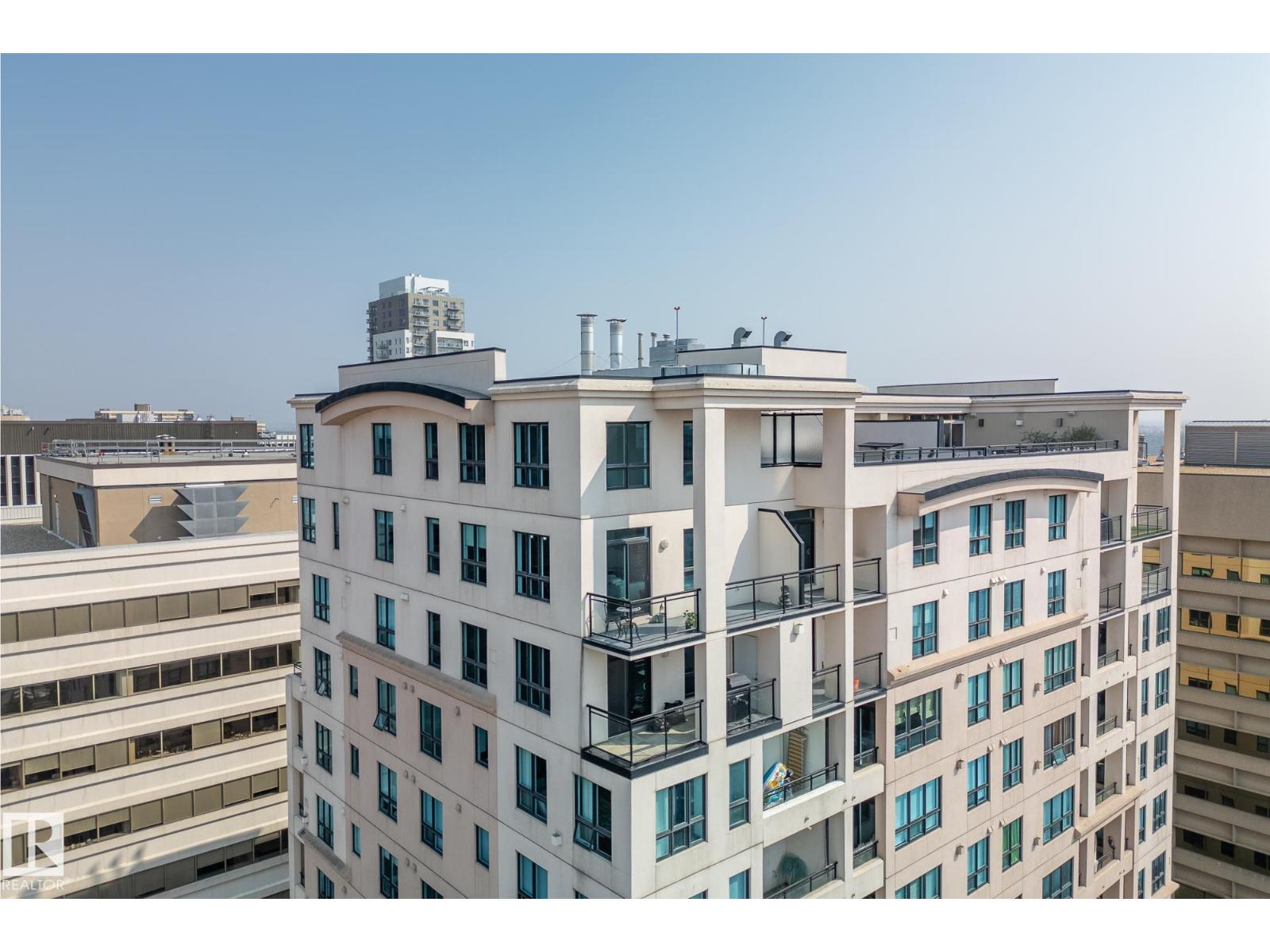 #PH04/1804 9939 109 ST NW - 35