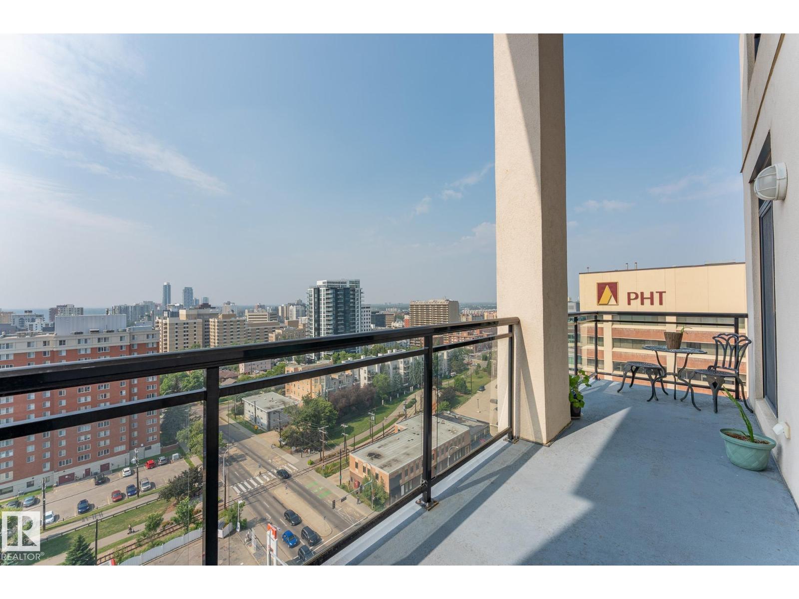 #PH04/1804 9939 109 ST NW - 38