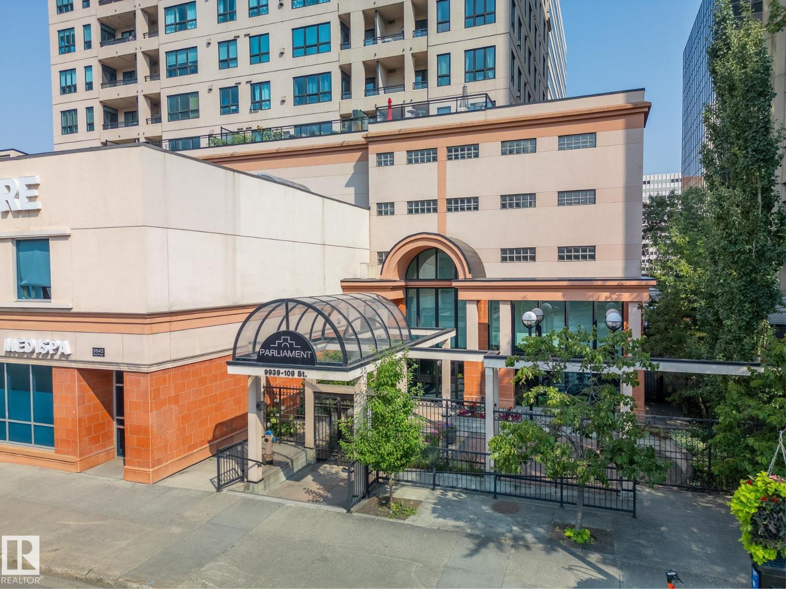 #PH04/1804 9939 109 ST NW - 42