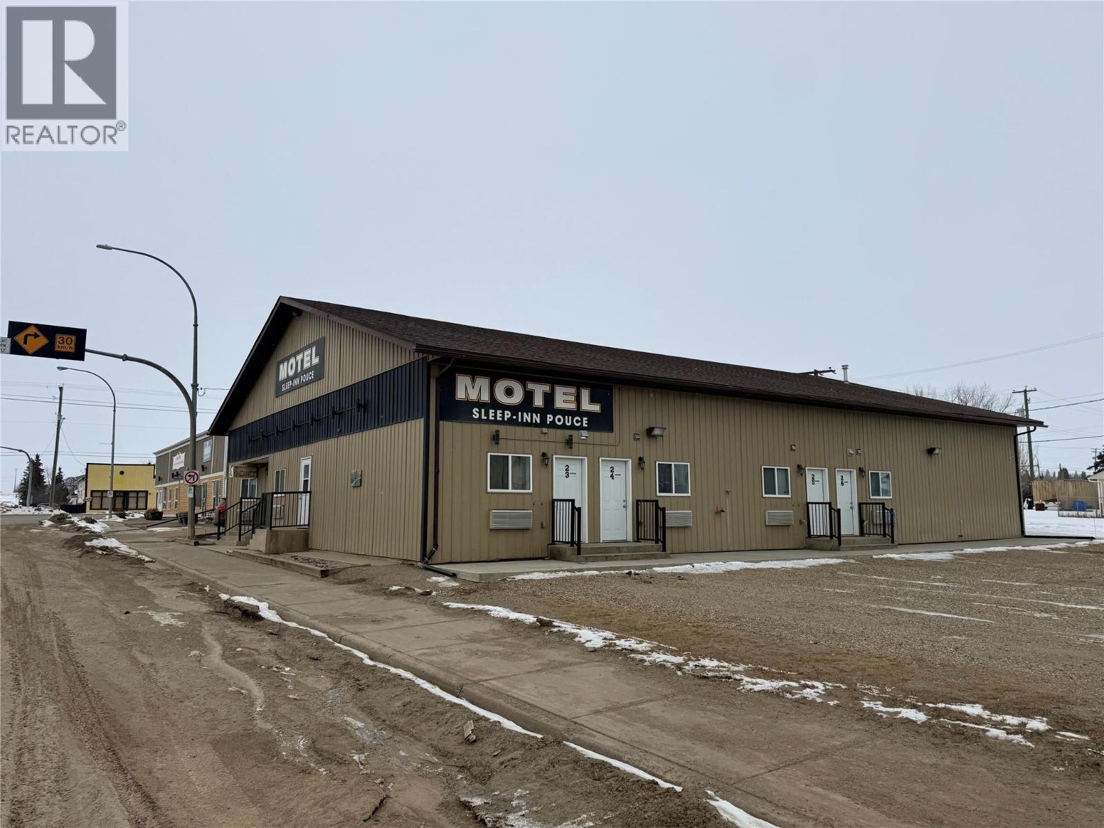  5002 50 Avenue, Pouce Coupe