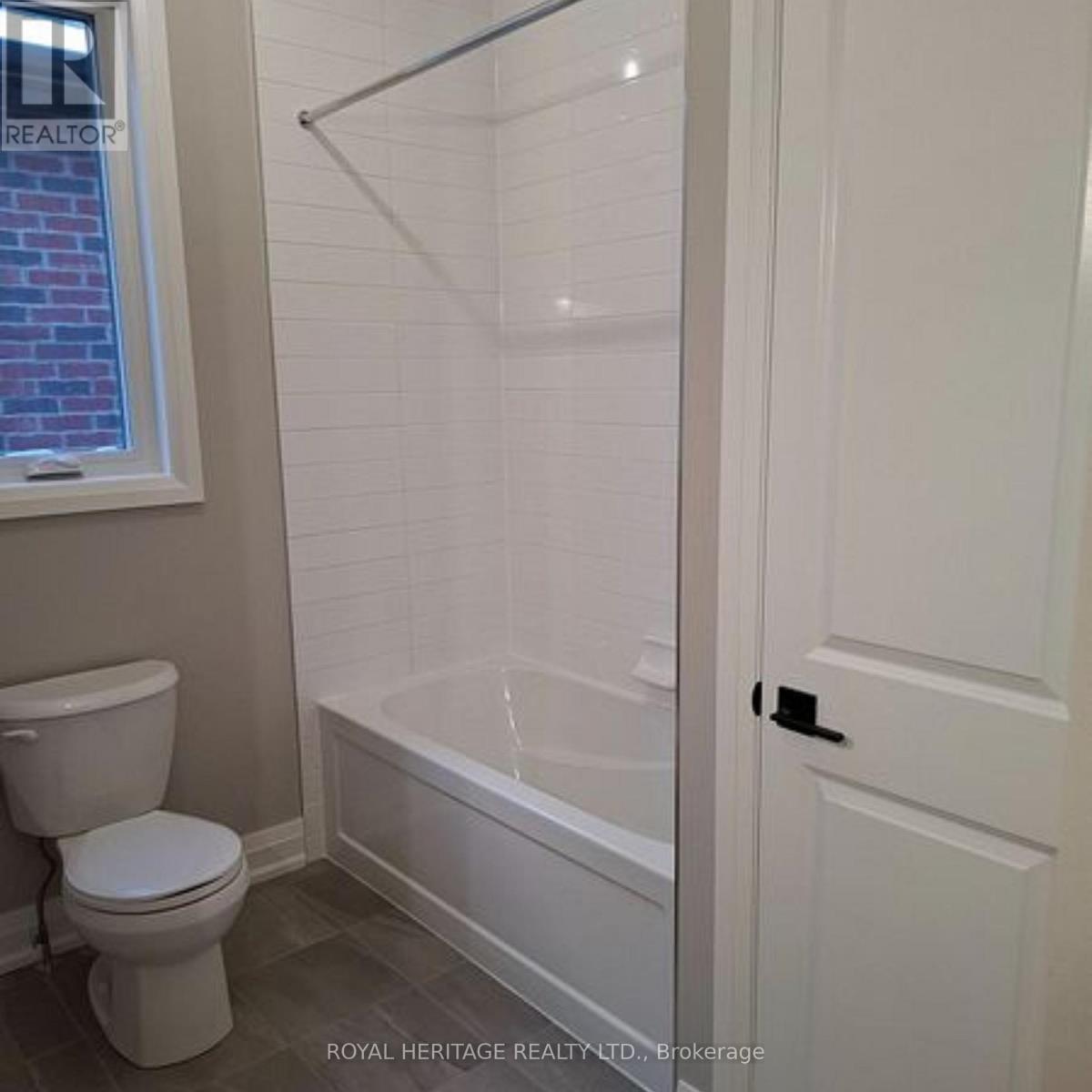 8 ST AUGUSTINE DRIVE - 18