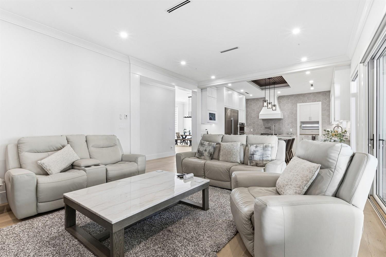 6460 MCKENZIE Drive, Delta