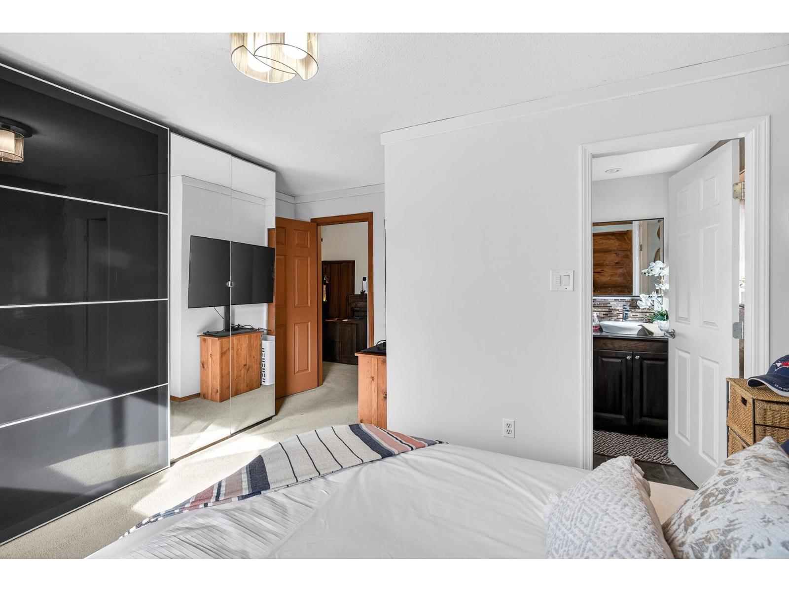 27210 26B AVENUE, Langley