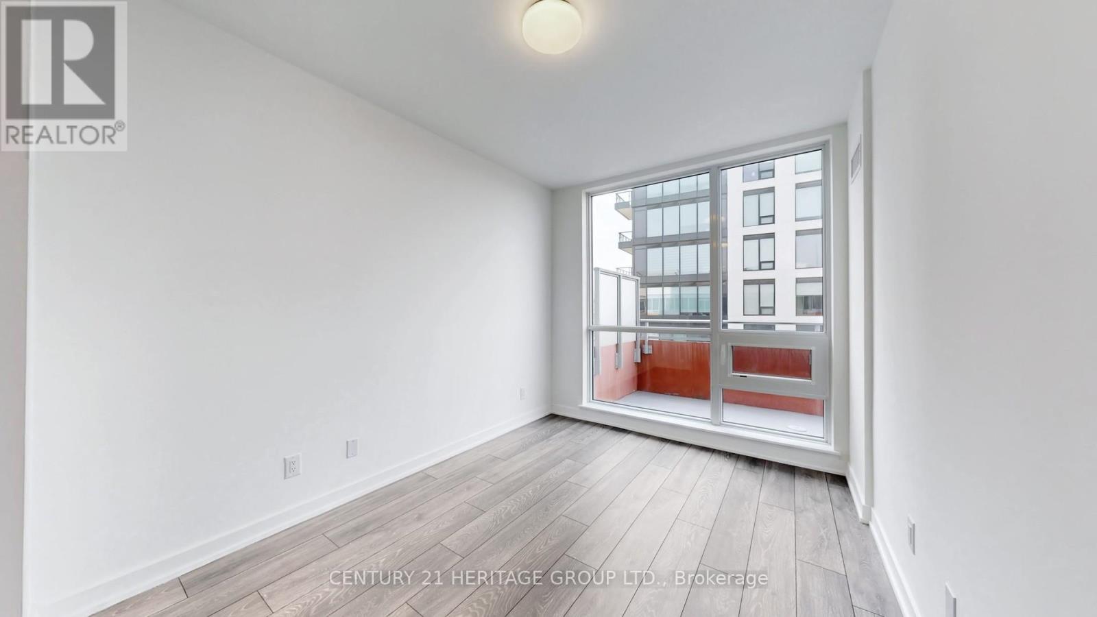 #708 8888 YONGE STREET - 21