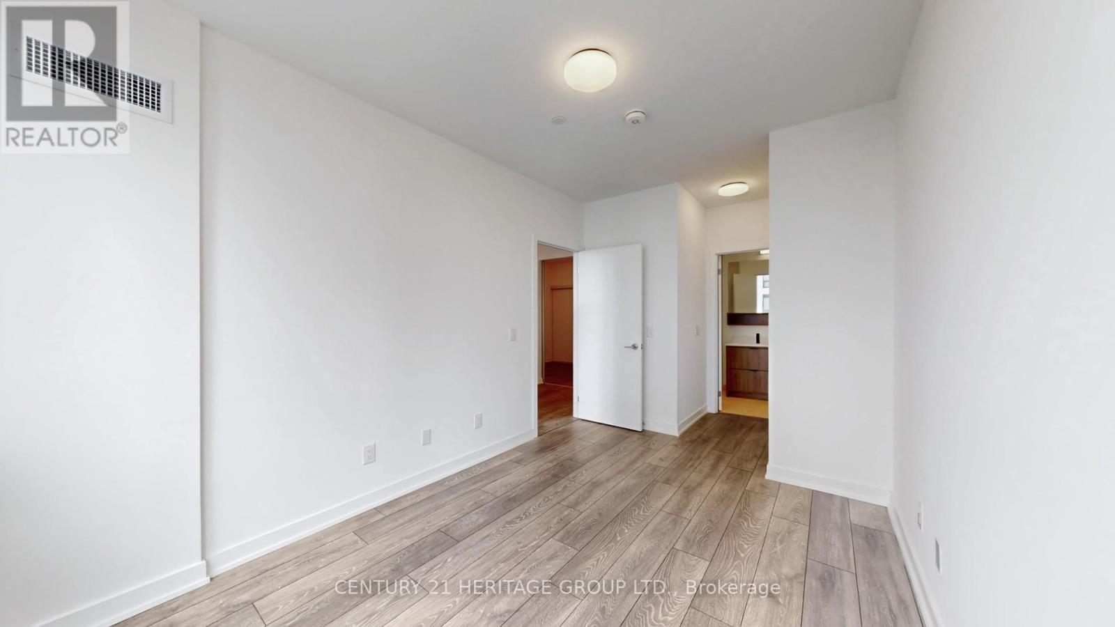 #708 8888 YONGE STREET - 23