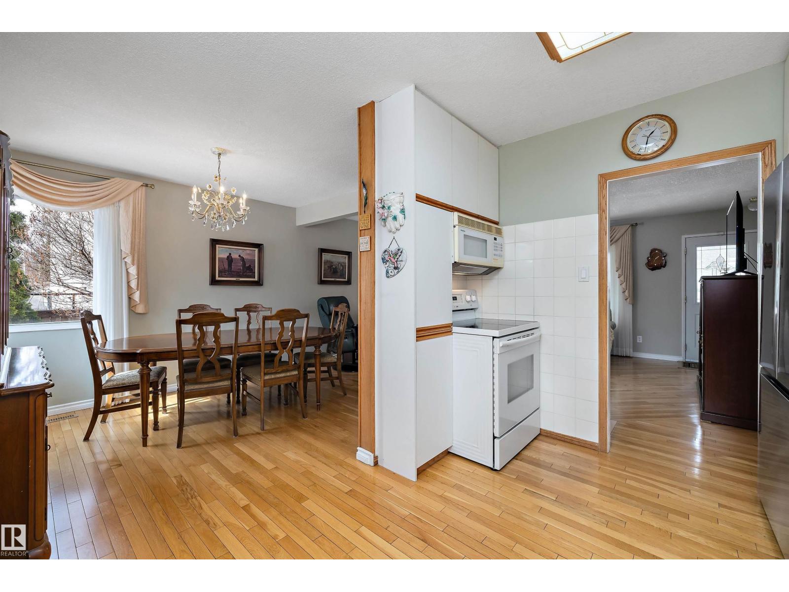 10815 131 ST NW — photo 10