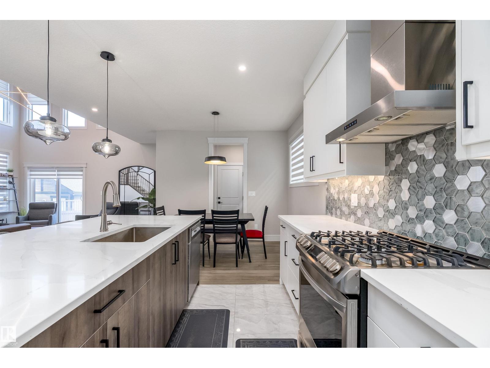 
          5221 ADMIRAL WALTER HOSE Street NW
            <br/>
            <span>Edmonton</span>
            , 
            <span>AB</span>
             <span>T5E6T5</span>
         - Photo 41