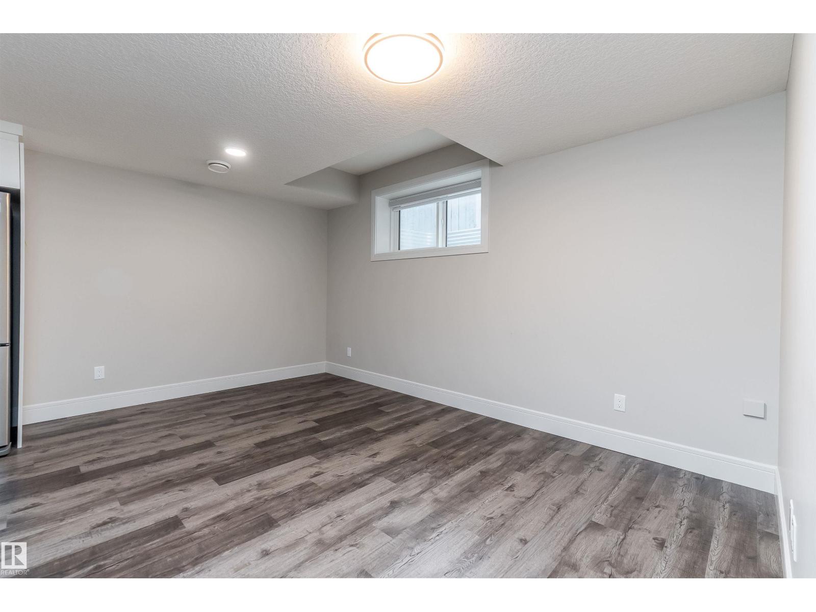 
          5221 ADMIRAL WALTER HOSE Street NW
            <br/>
            <span>Edmonton</span>
            , 
            <span>AB</span>
             <span>T5E6T5</span>
         - Photo 8