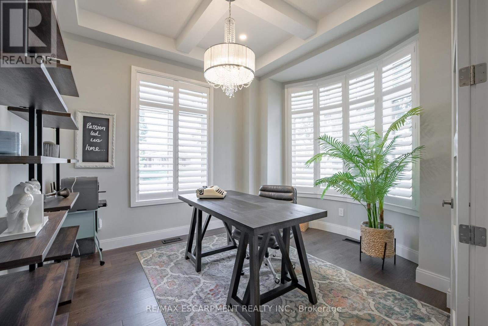 4 LOCKMAN DRIVE - 6