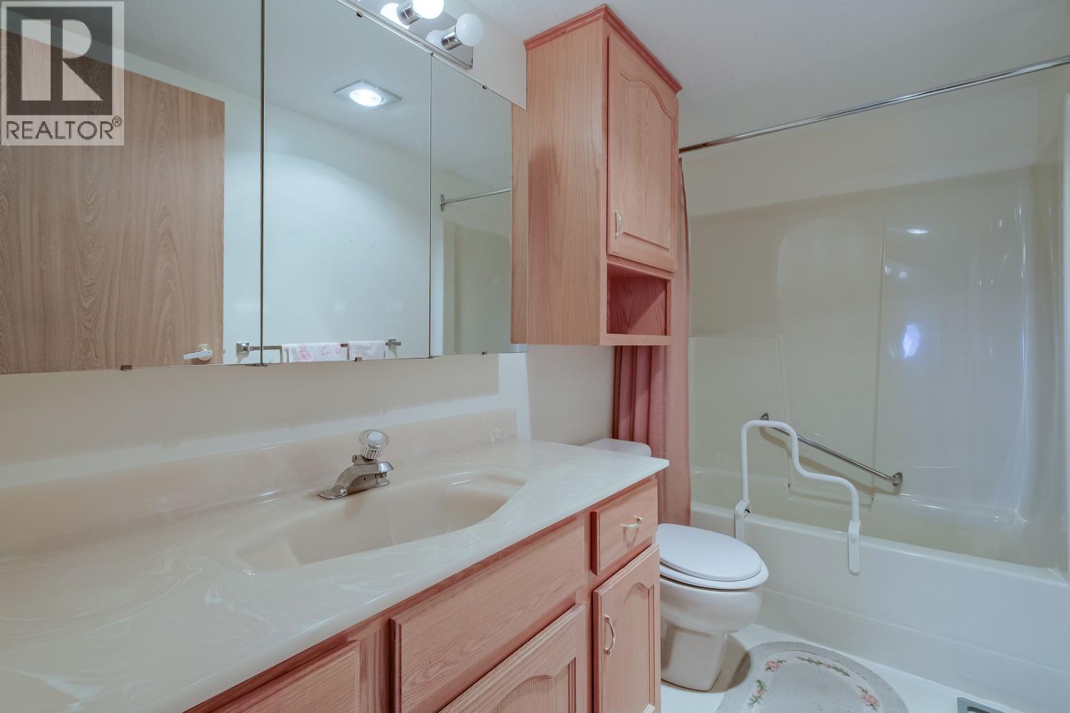 195 WARREN Avenue Unit# 209, Penticton