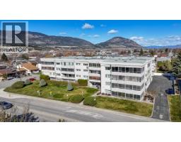209 195 WARREN Avenue, Penticton