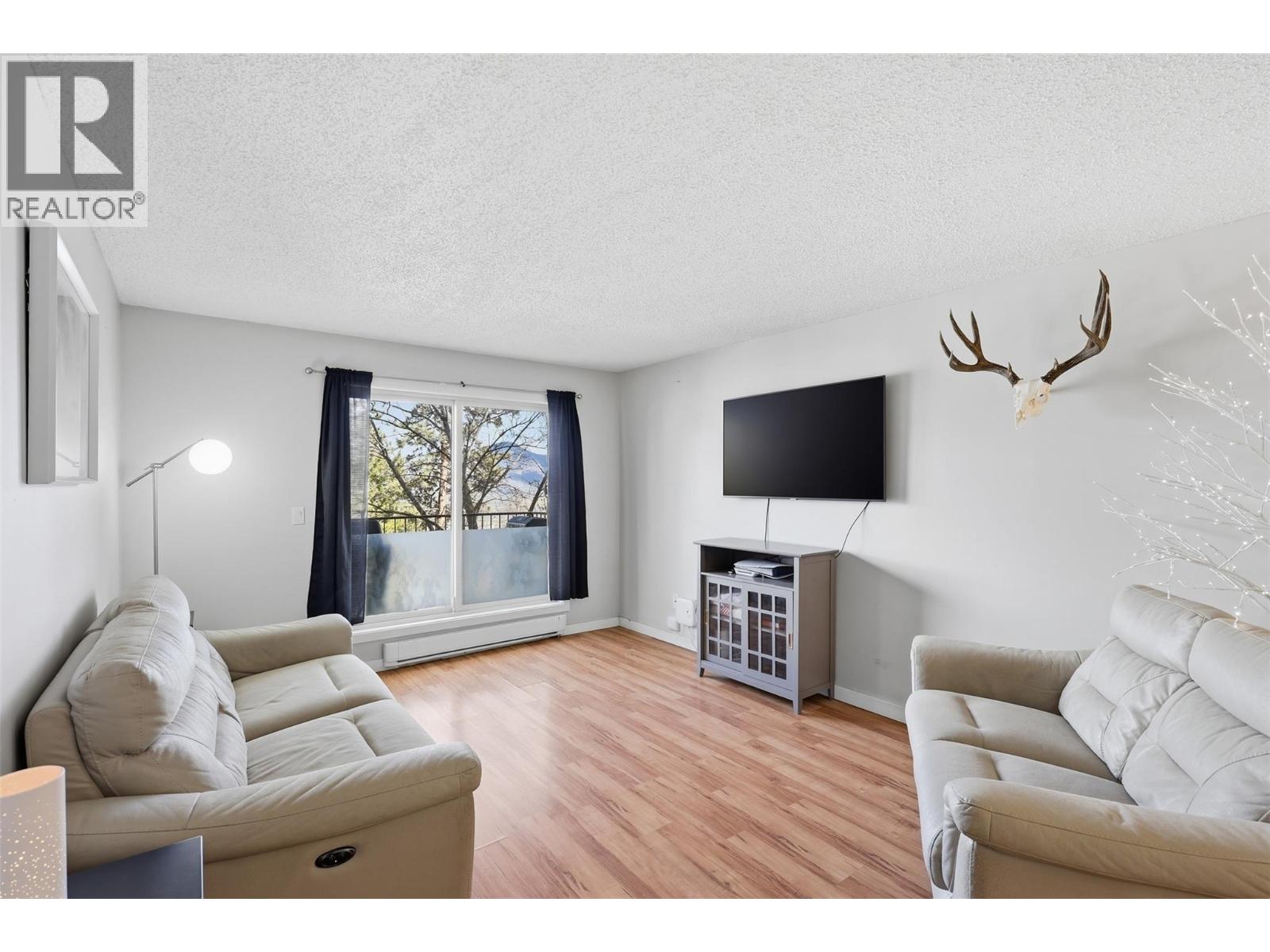 1810 Summit Drive Unit# 15, Kamloops