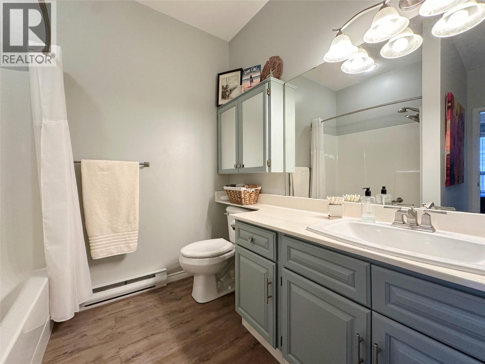 412 7803 SPARTAN Drive, Osoyoos