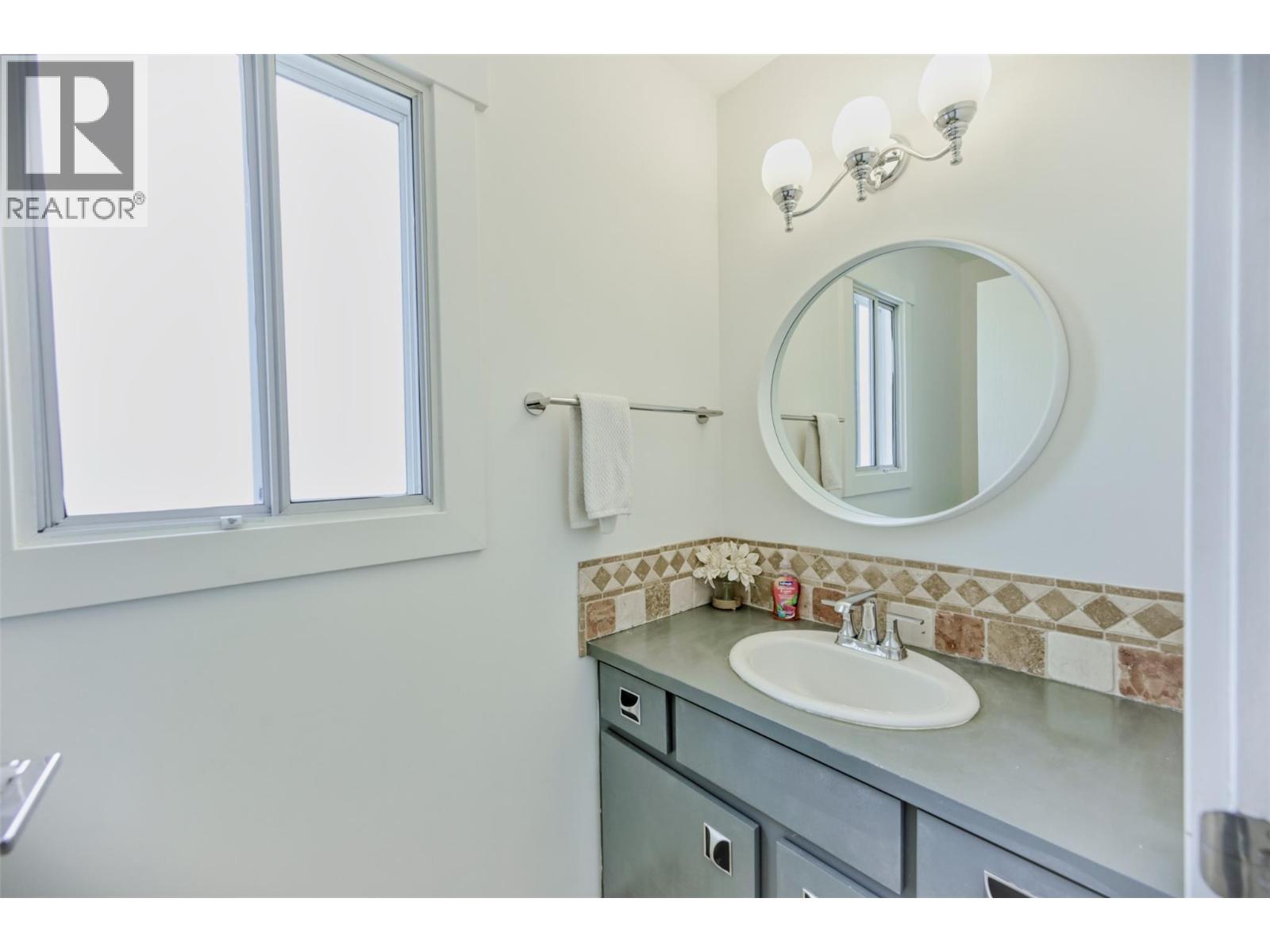 9302 62ND Avenue, Osoyoos