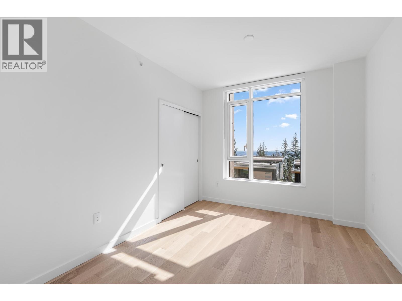 209 3963 UPLANDS WAY, West Vancouver