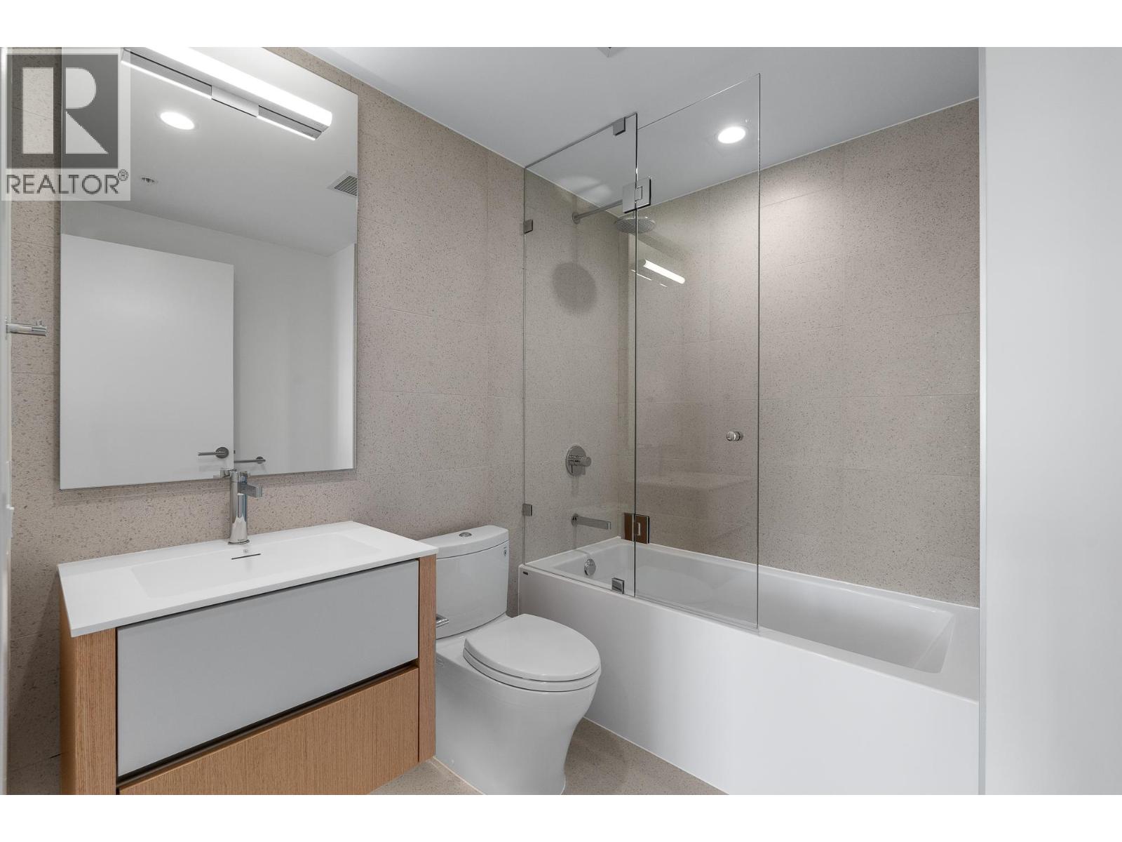 209 3963 UPLANDS WAY, West Vancouver