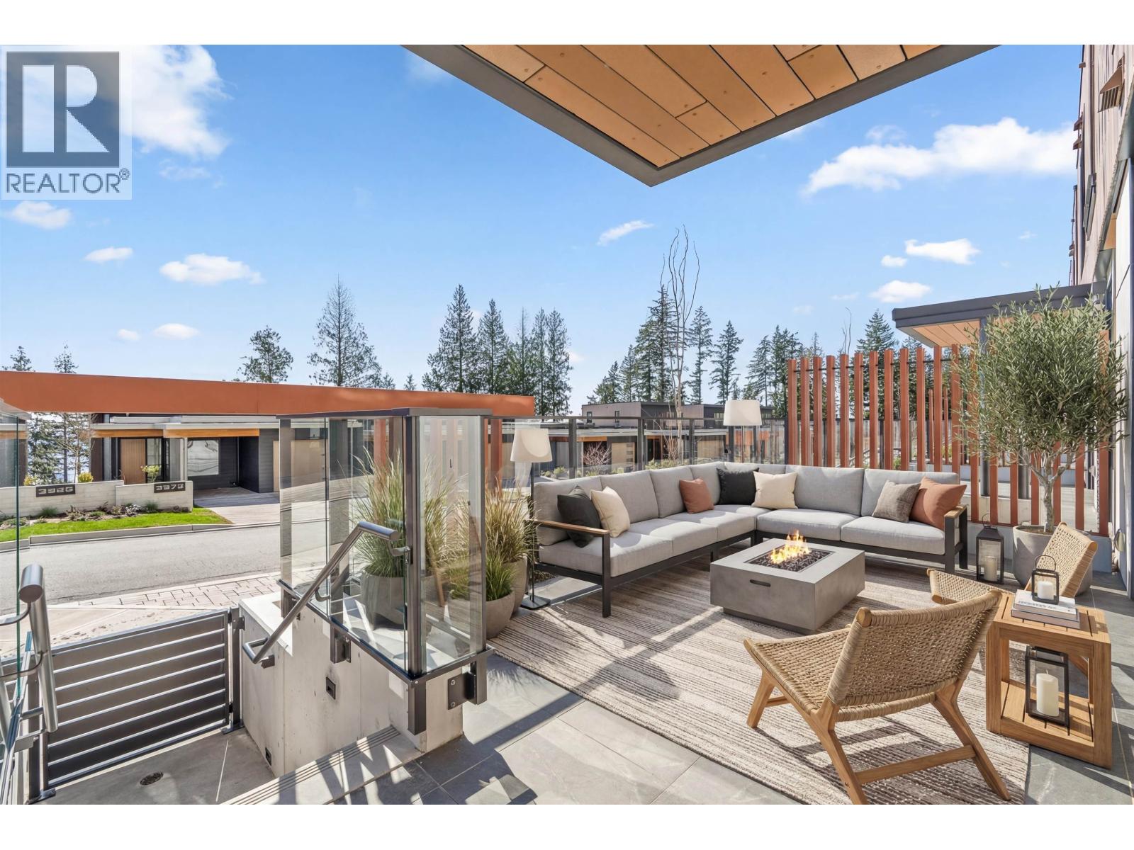 209 3963 UPLANDS WAY, West Vancouver