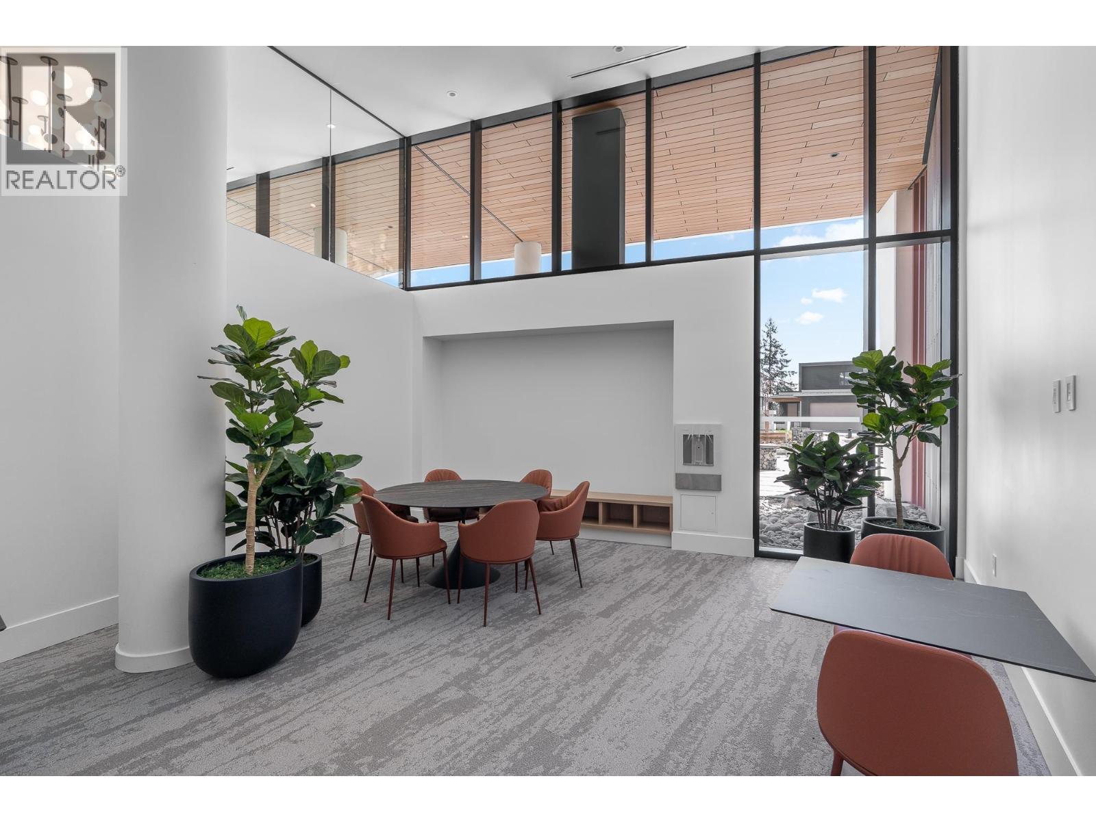 209 3963 UPLANDS WAY, West Vancouver