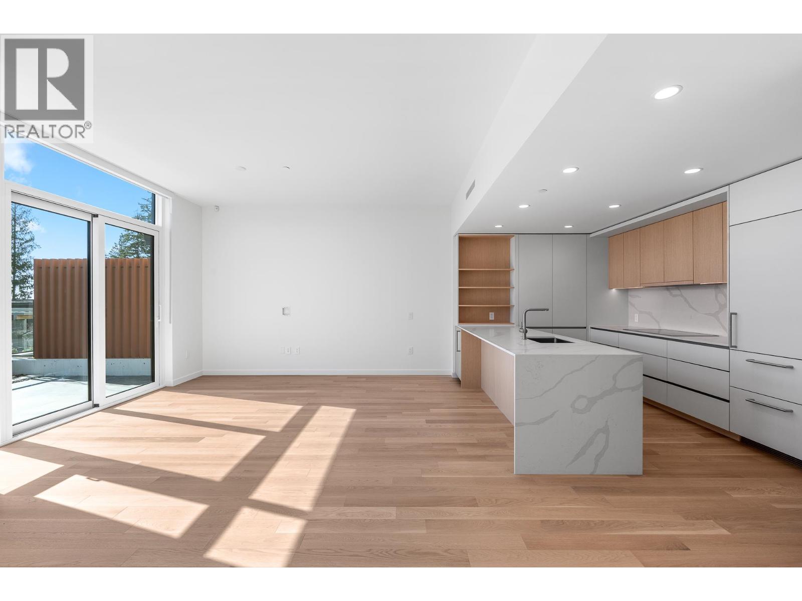 209 3963 UPLANDS WAY, West Vancouver