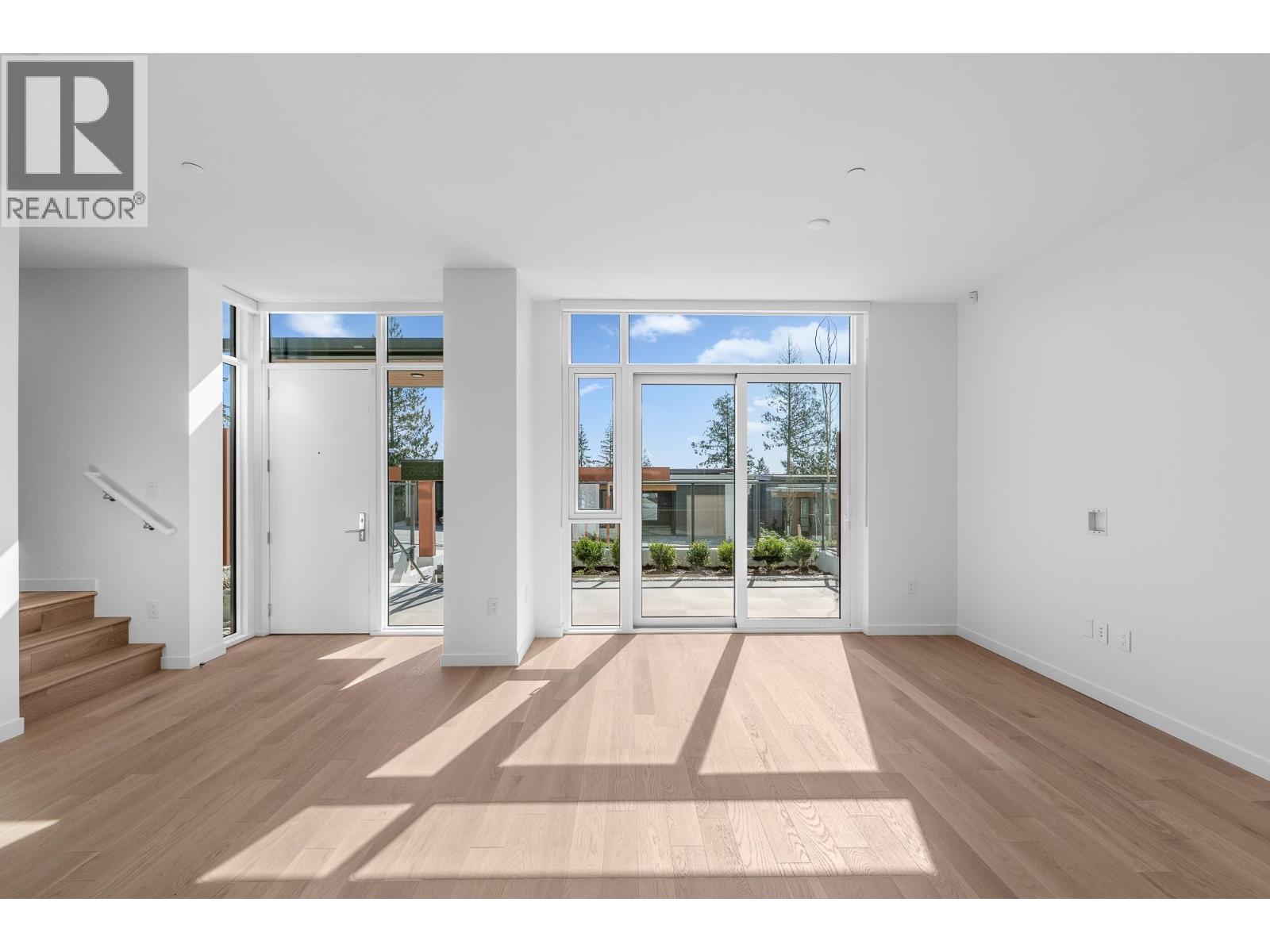 209 3963 UPLANDS WAY, West Vancouver