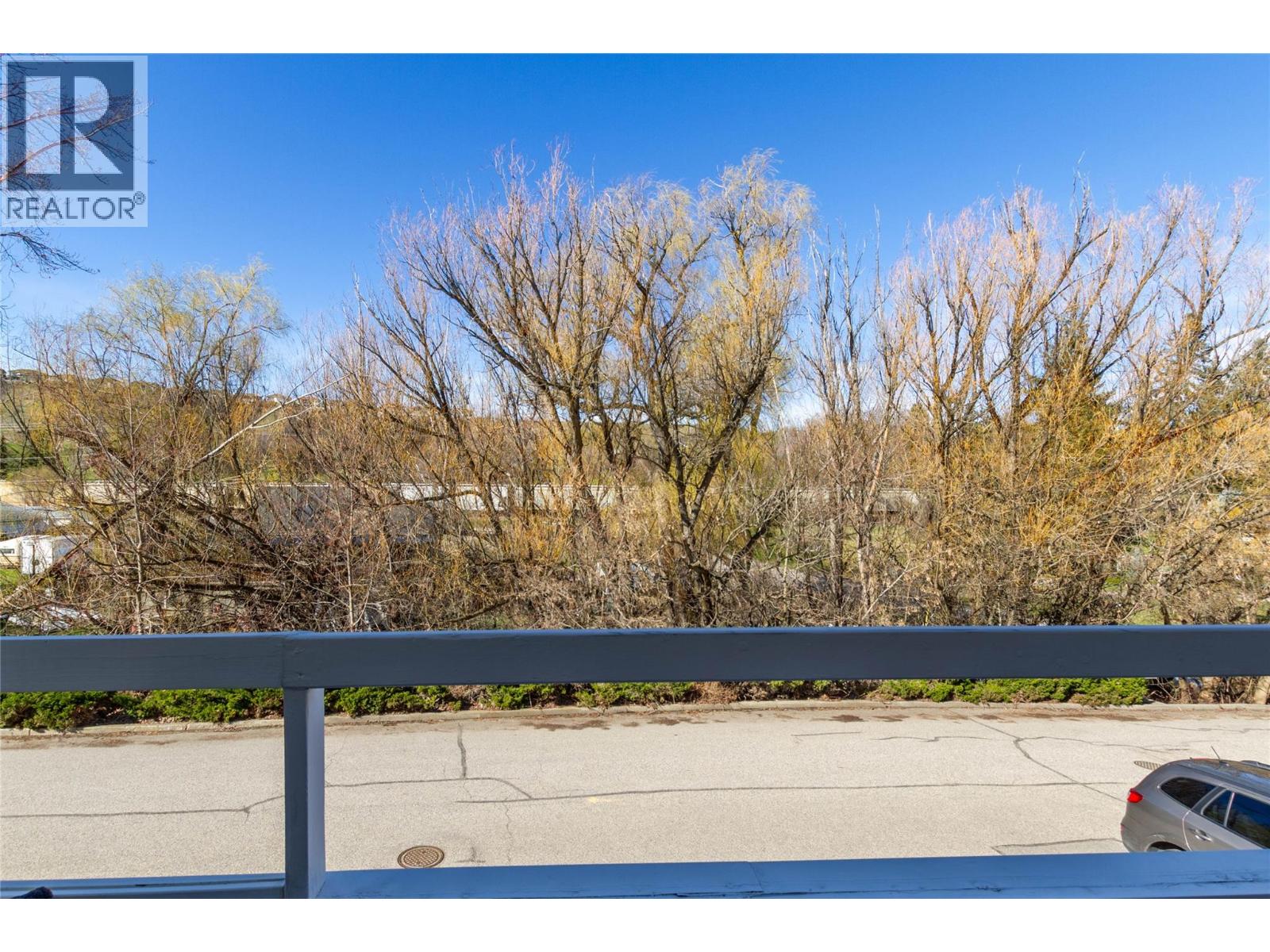 #201 505 Browne Road - 23
