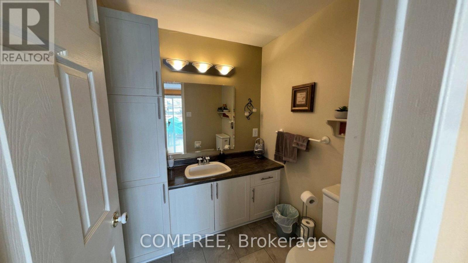 56 FIELDGATE DRIVE - 7