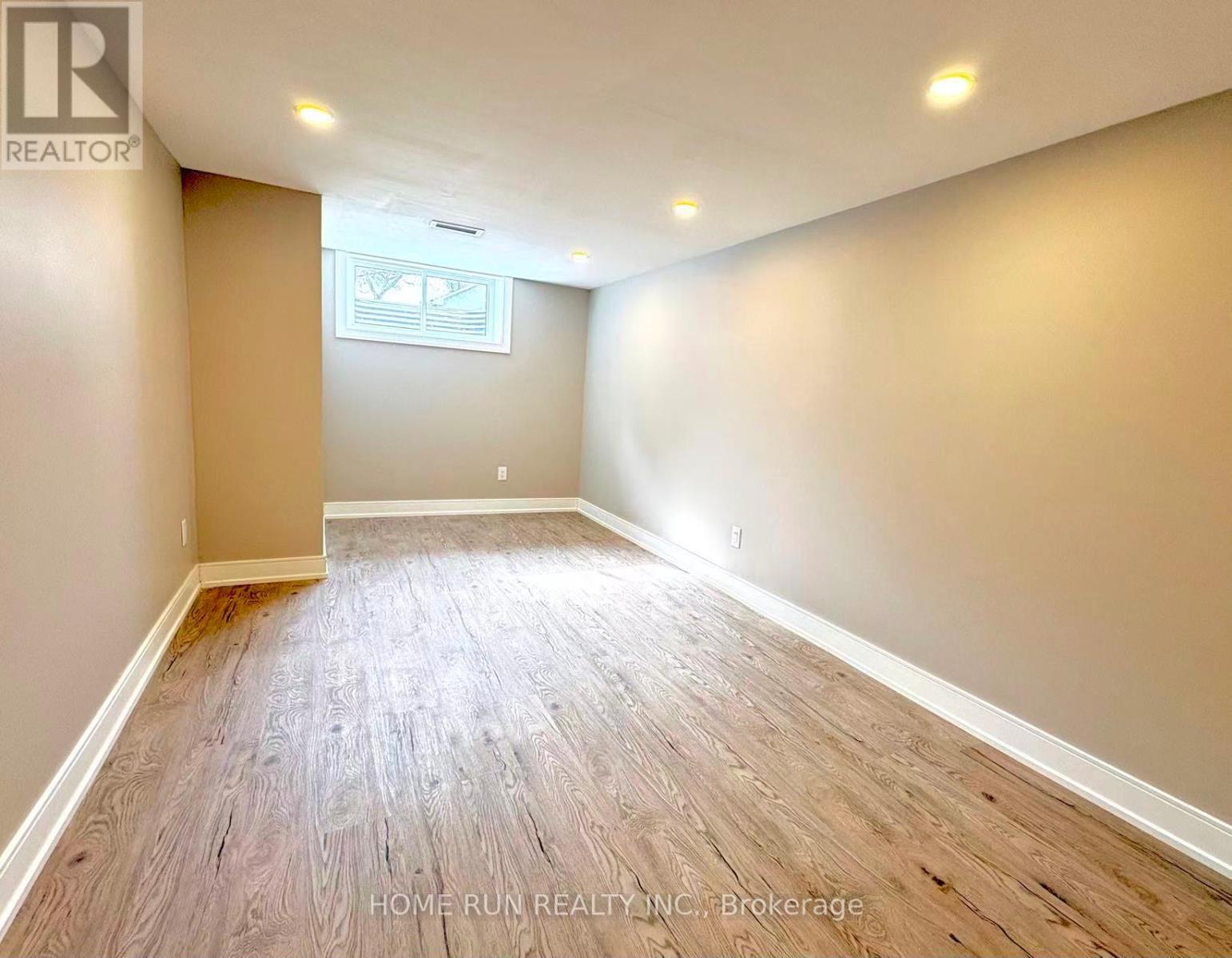 295 DOVERCOURT AVENUE — photo 23