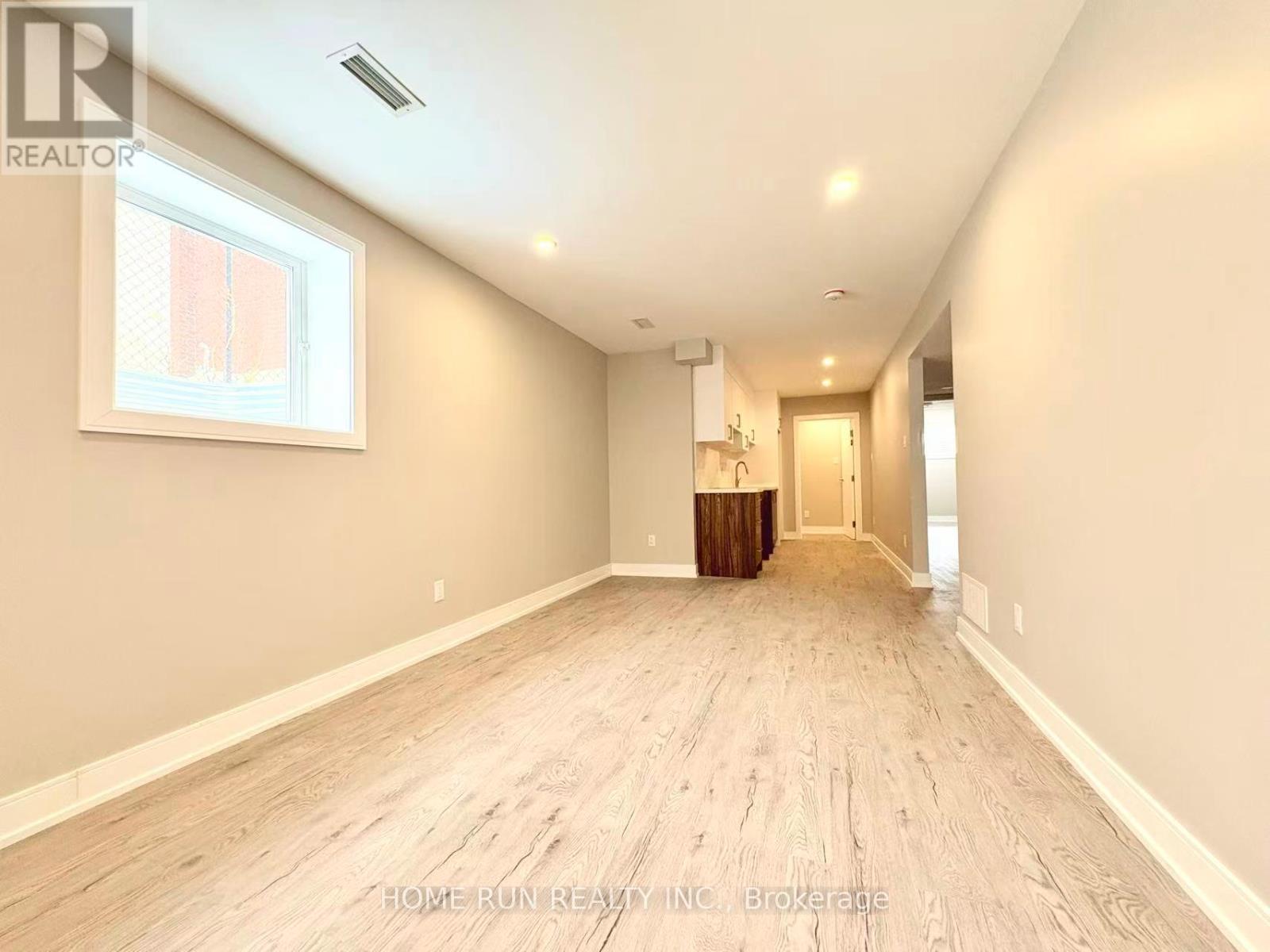 295 DOVERCOURT AVENUE — photo 21