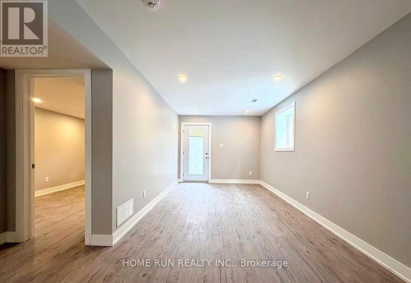 295 DOVERCOURT AVENUE — photo 22