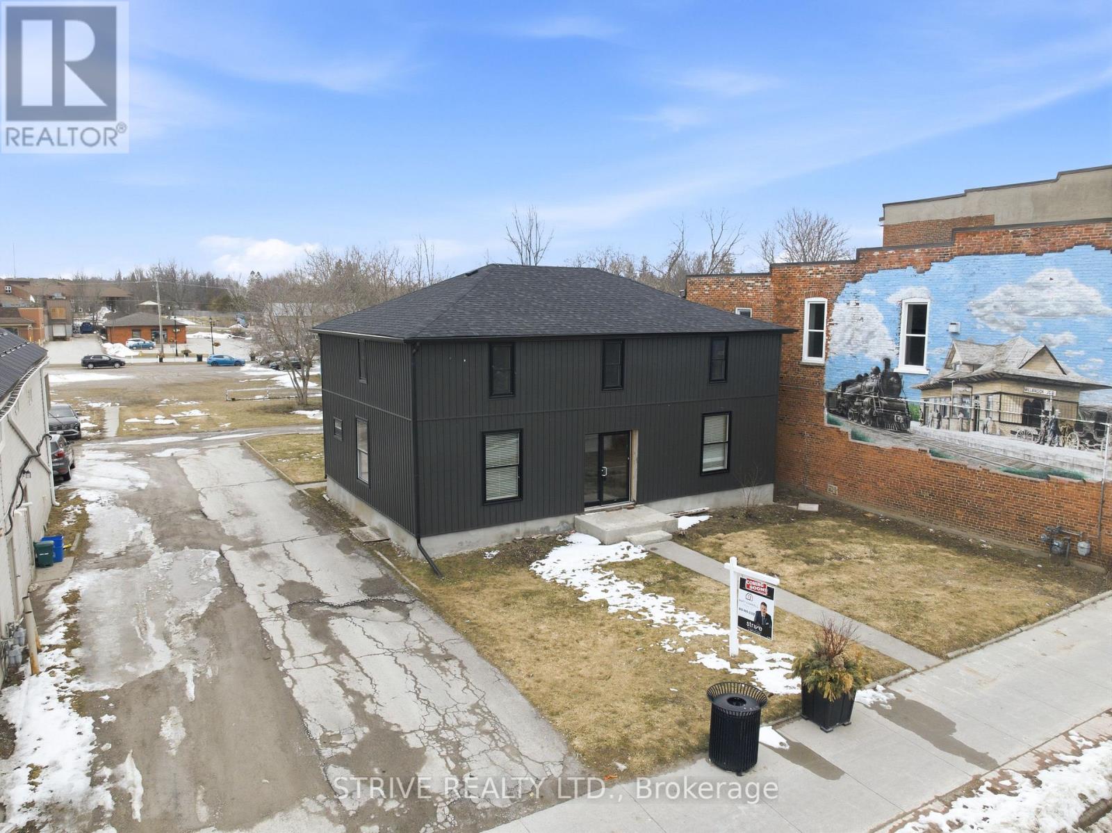 20 KING STREET E - 10