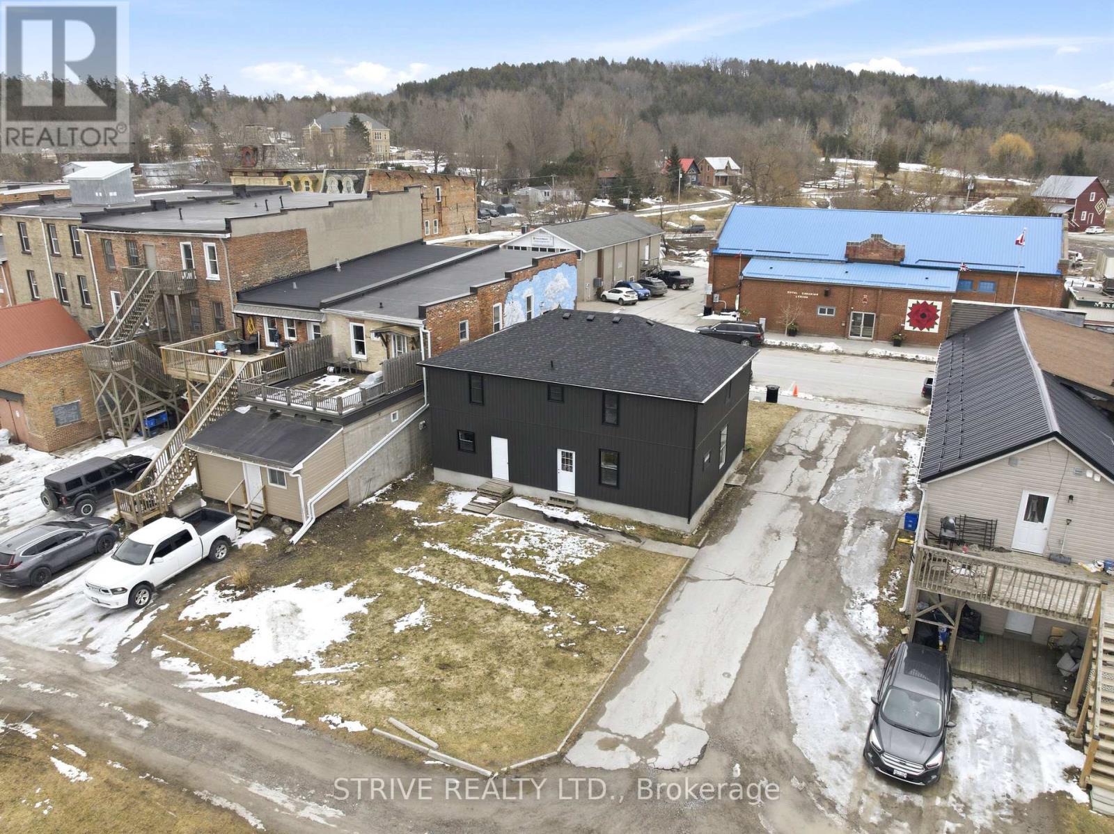 20 KING STREET E - 18