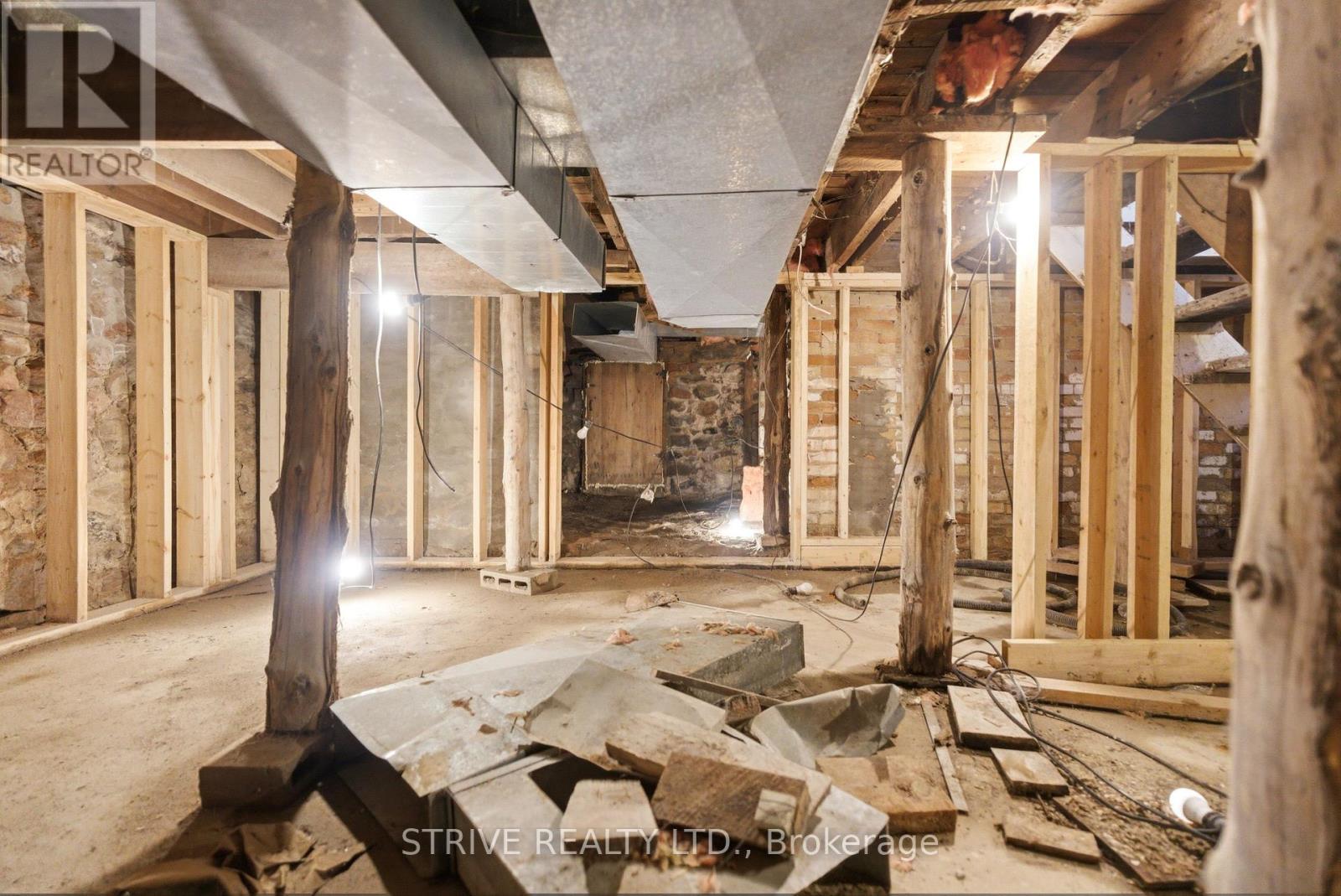 20 KING STREET E - 38