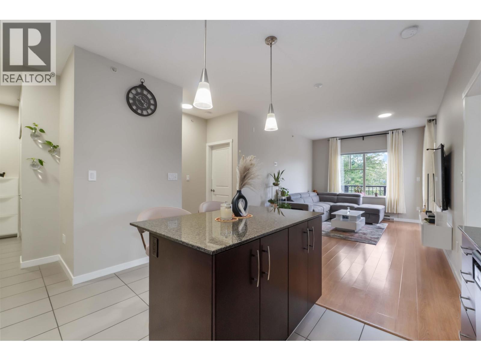 404 22290 NORTH AVENUE, Maple Ridge