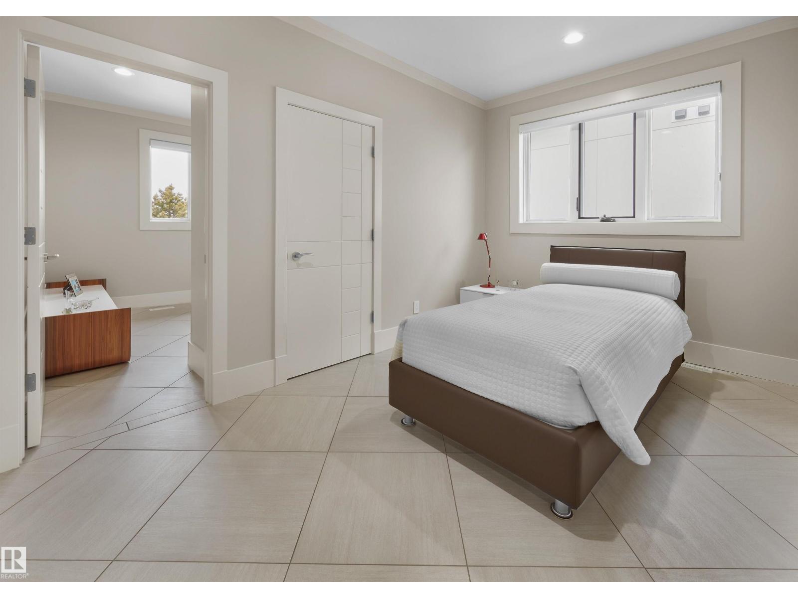 16 WINDERMERE DR SW, Edmonton