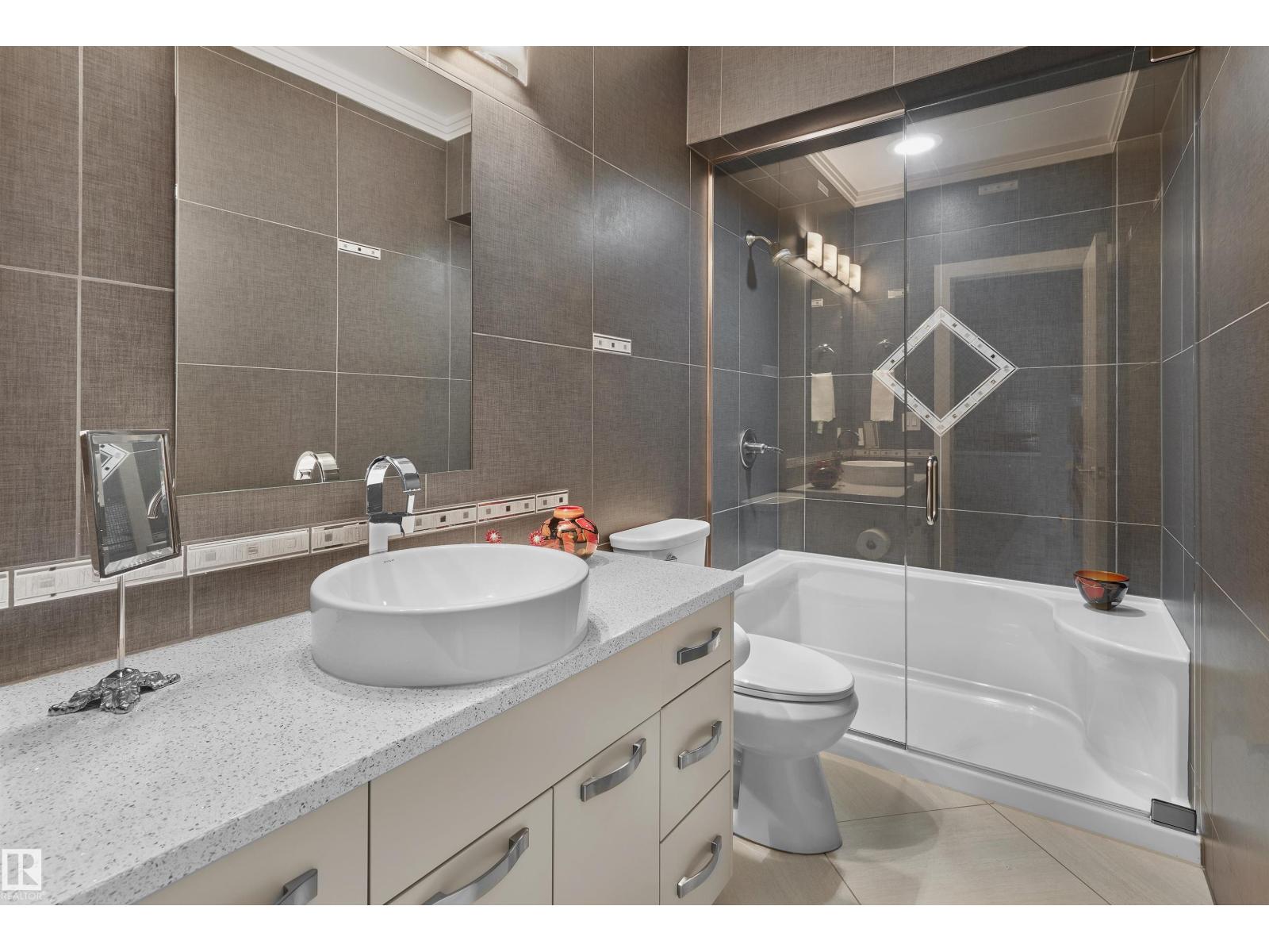 16 WINDERMERE DR SW - 37