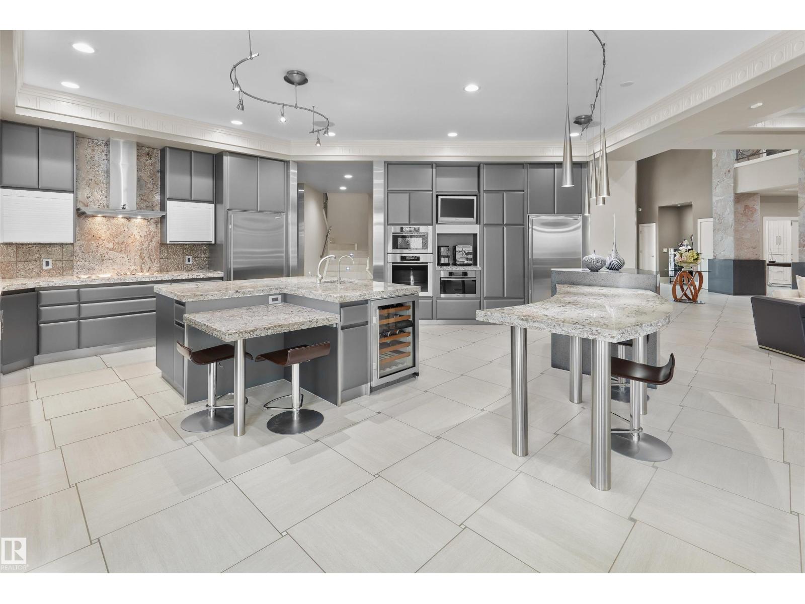 16 WINDERMERE DR SW, Edmonton