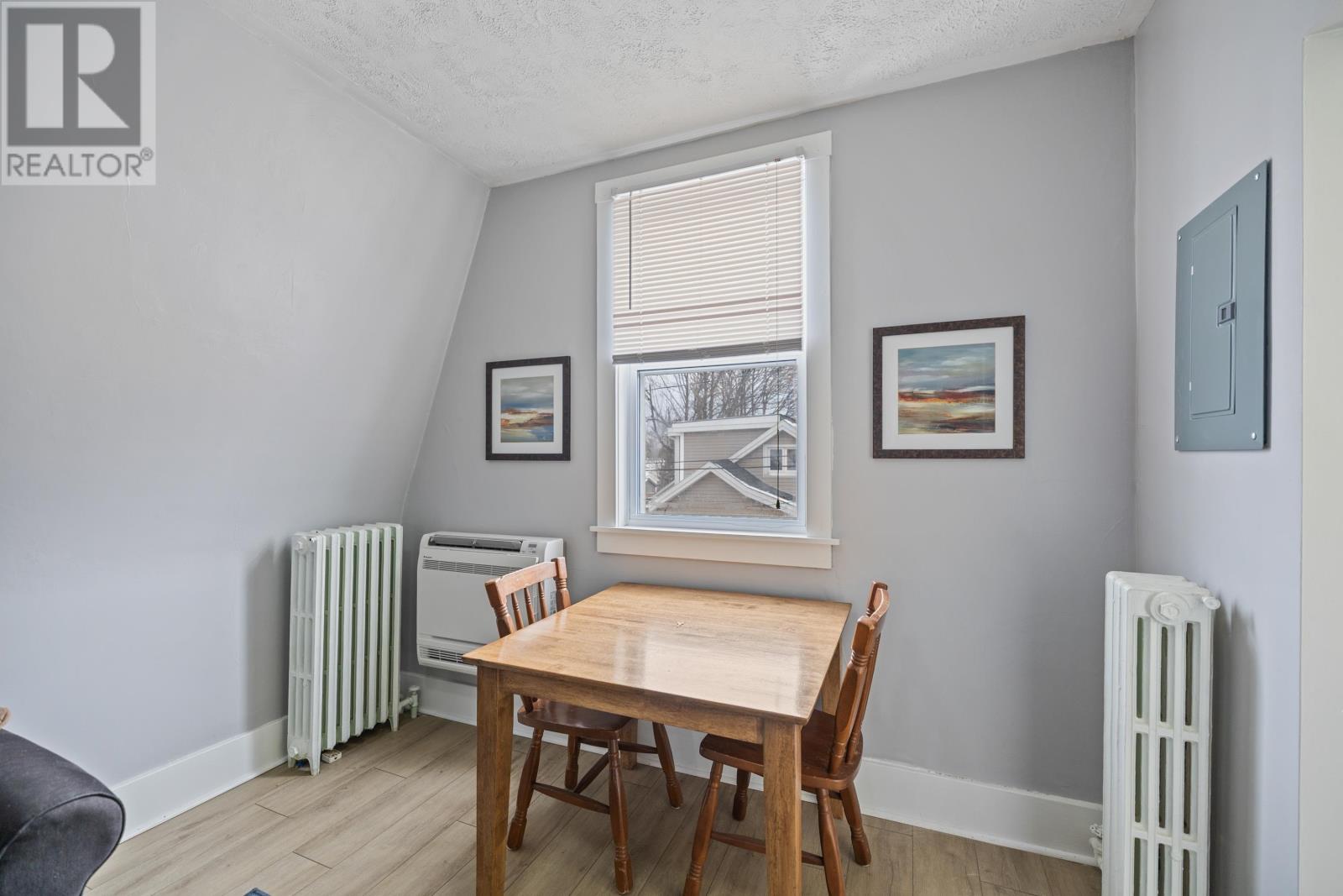 11 & 11A FELLING STREET - 28