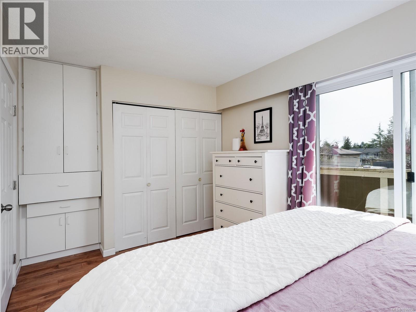 2035 MELVILLE DR - 11