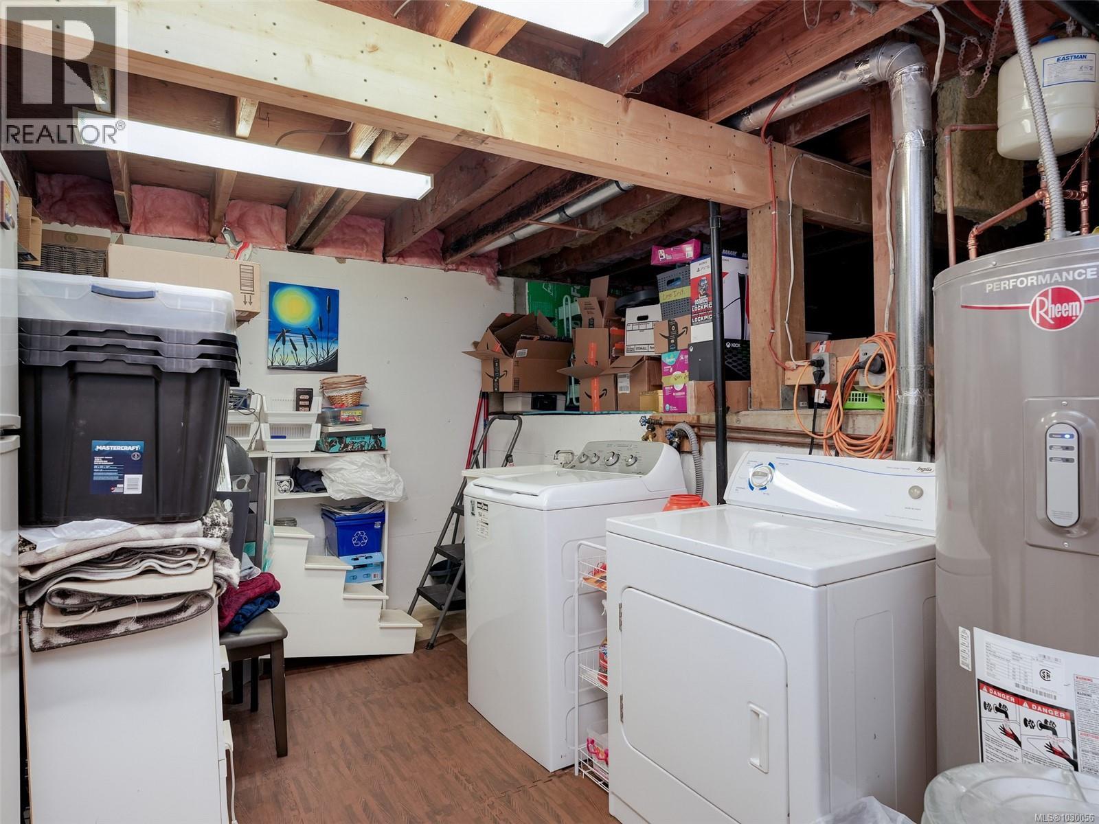 2035 MELVILLE DR - 18