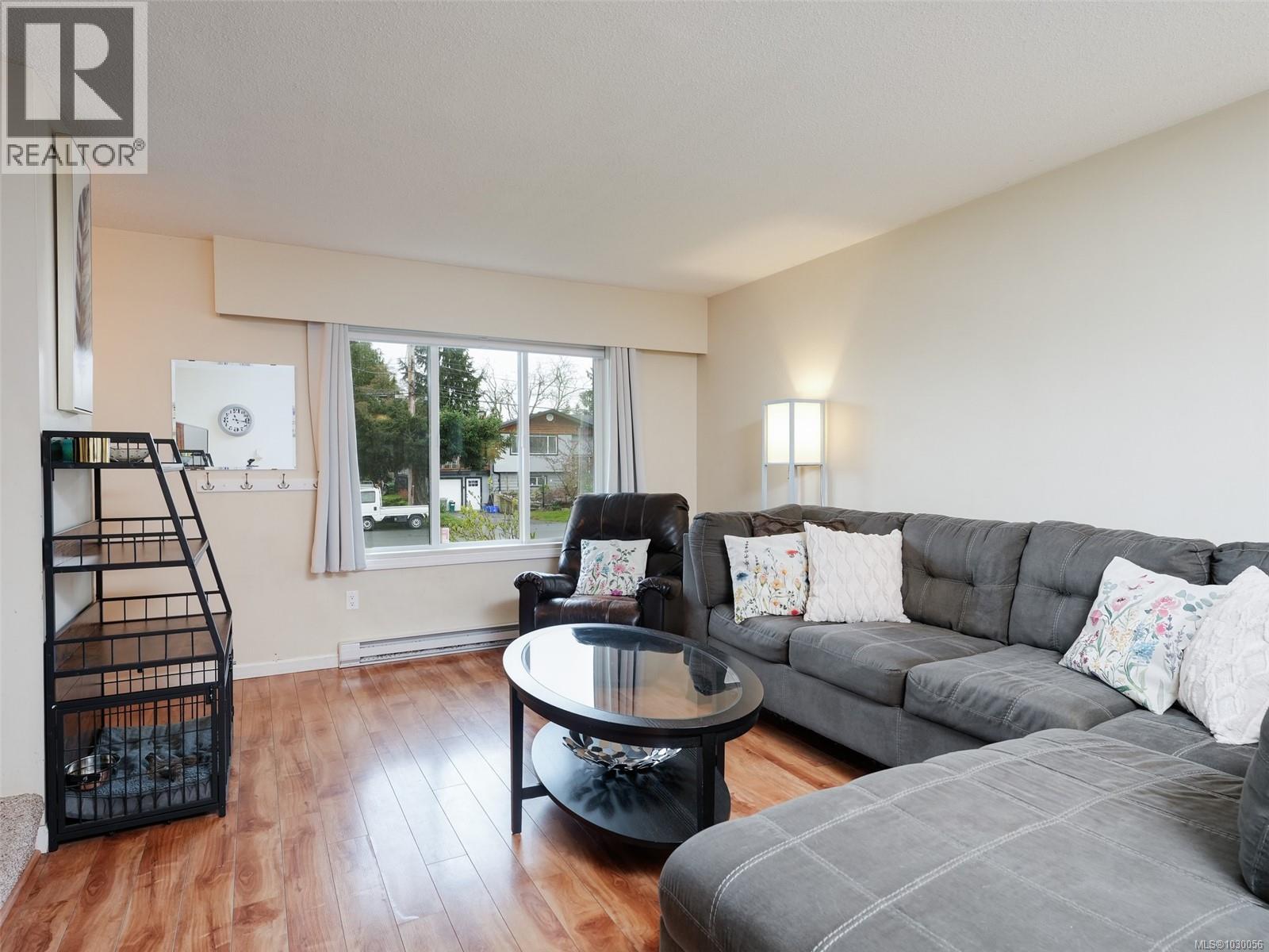 2035 MELVILLE DR - 5