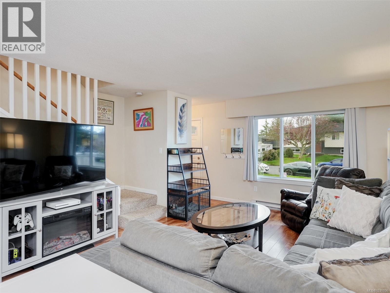 2035 MELVILLE DR - 6