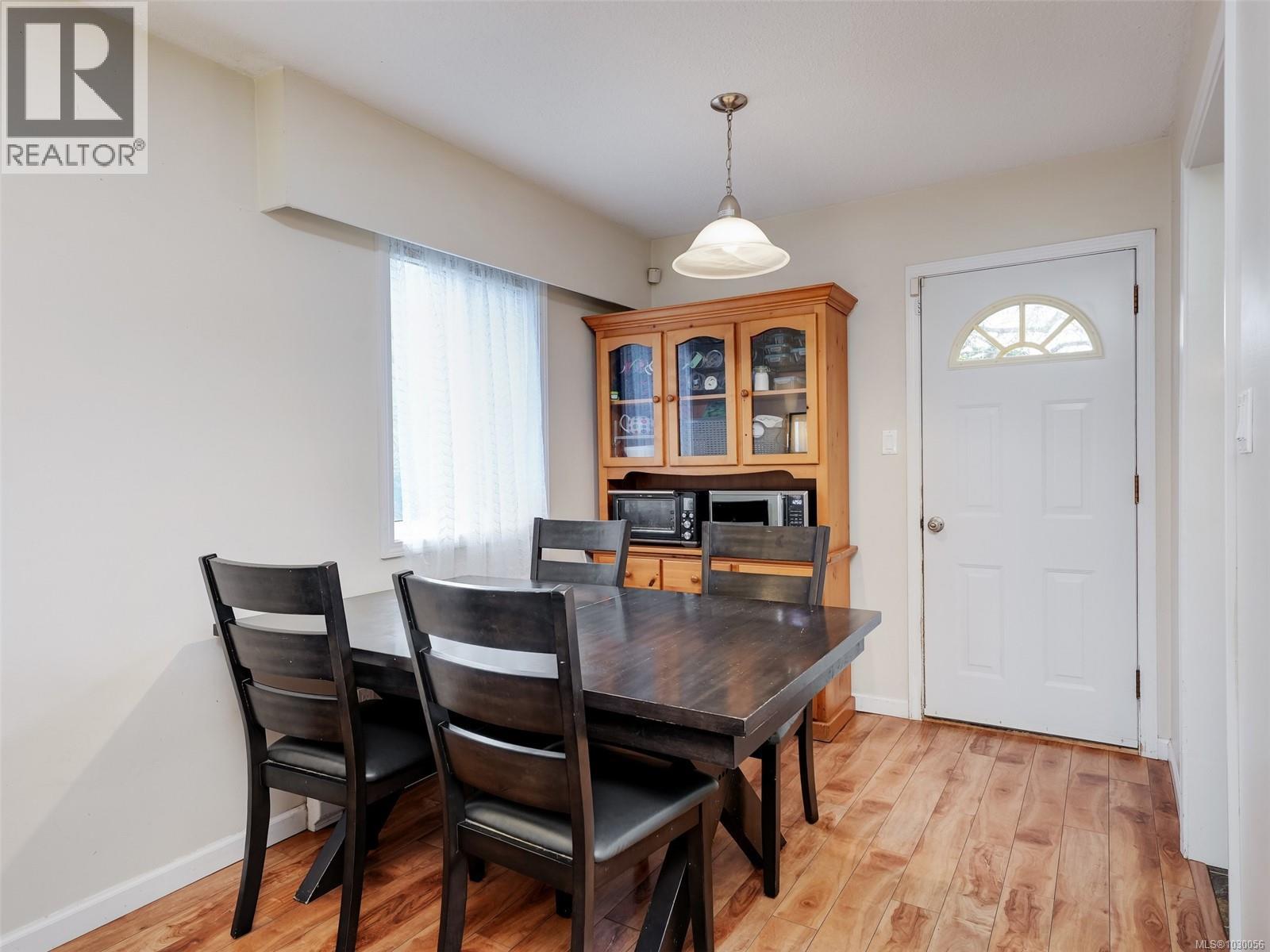 2035 MELVILLE DR - 7