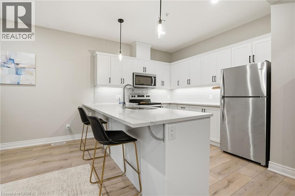 121 MOFFATT Street - 12