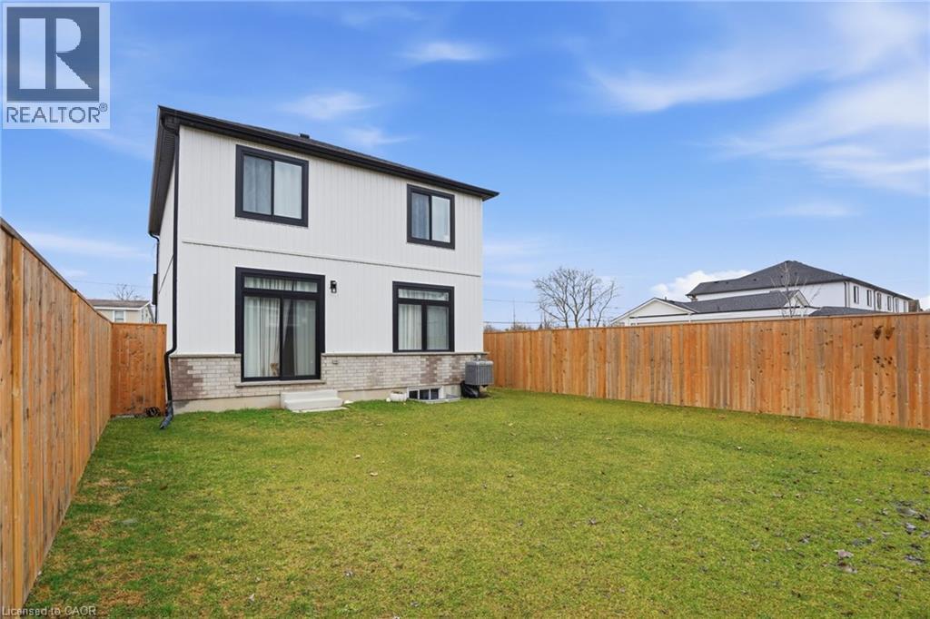 121 MOFFATT Street - 31