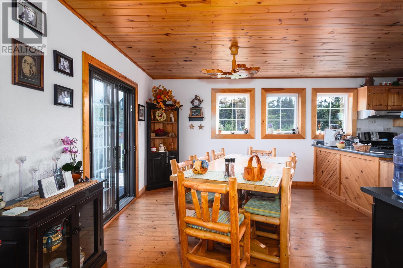 Property 32 of 50 of 2932 Cape Gegogan Road